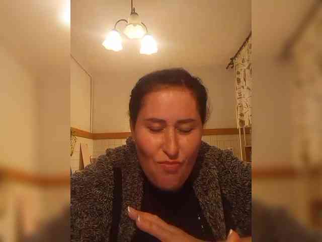 loriktwinss Live Webcam on BongaCams