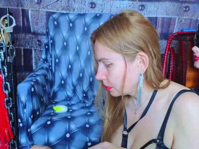 MistreSSEliZa webcam