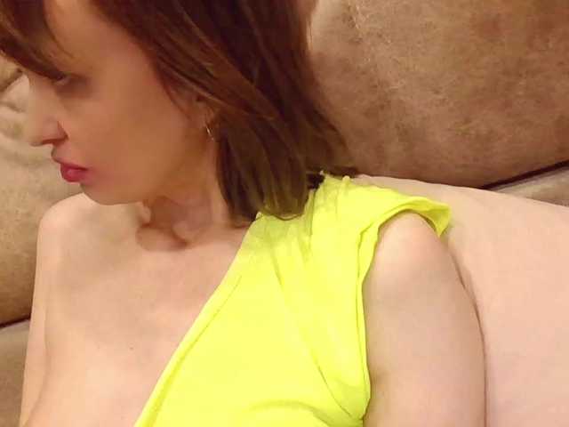 lilisexy14's BongaCams show and profile