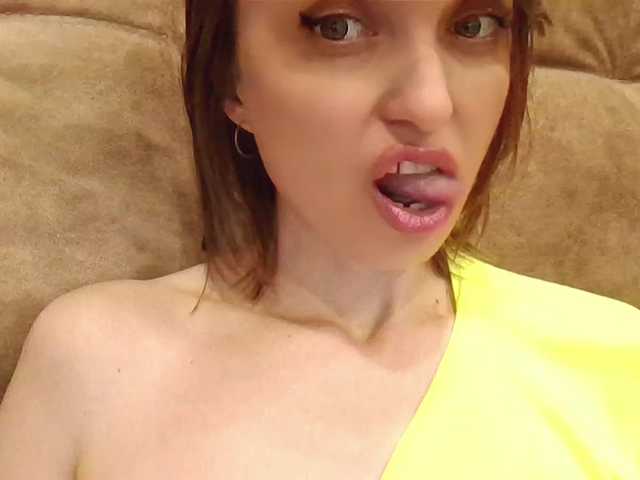 lilisexy14's BongaCams show and profile