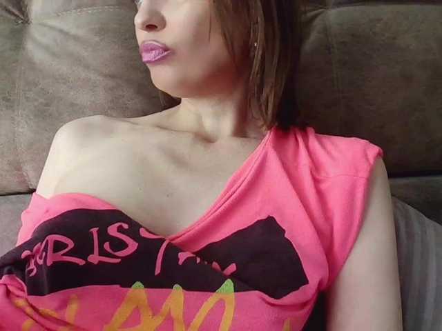 lilisexy14's BongaCams show and profile