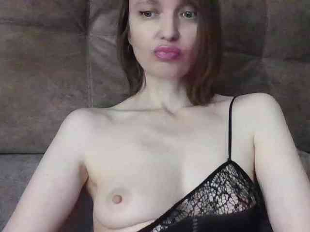 lilisexy14 webcam