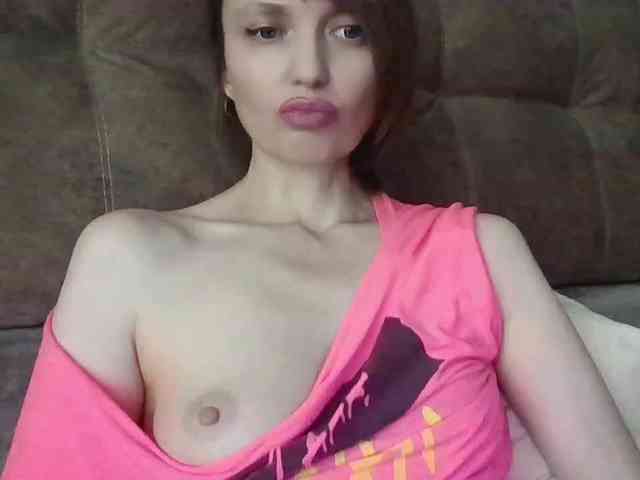 lilisexy14 webcam