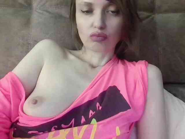 lilisexy14 webcam