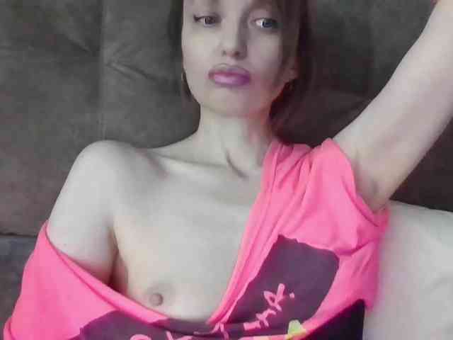 lilisexy14 webcam