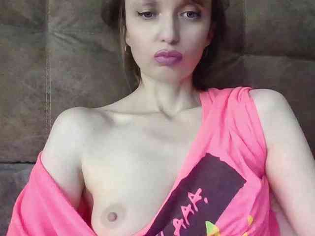 lilisexy14 webcam