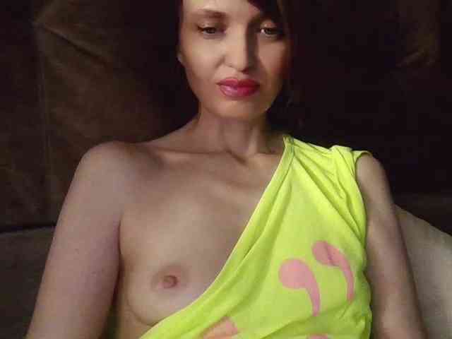 lilisexy14 Live Webcam on BongaCams