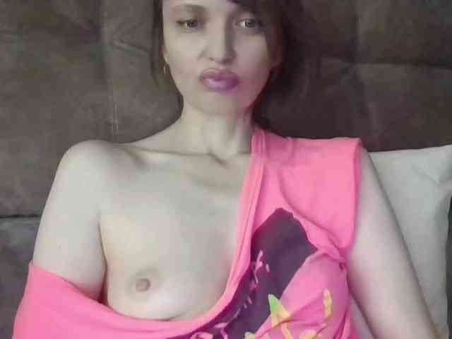 lilisexy14 webcam