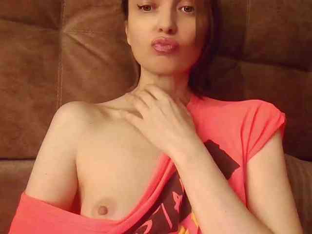 lilisexy14 webcam