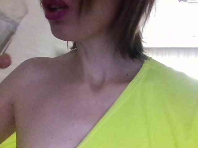 lilisexy14 Live Webcam on BongaCams