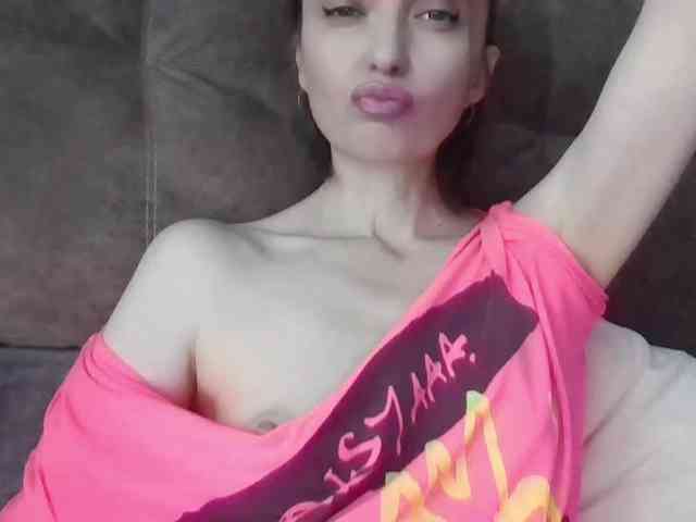 lilisexy14 webcam
