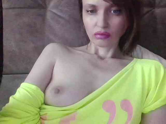 lilisexy14 webcam