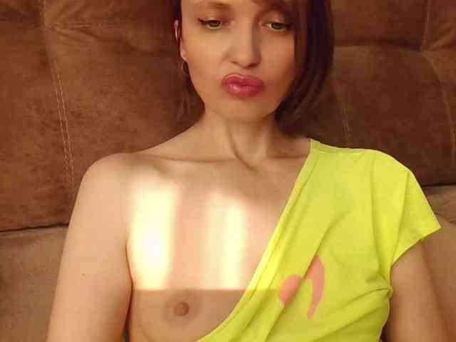 lilisexy14 webcam
