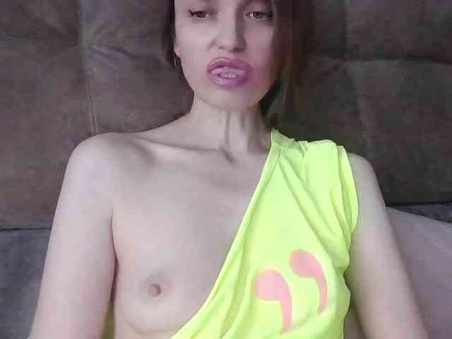 lilisexy14 webcam