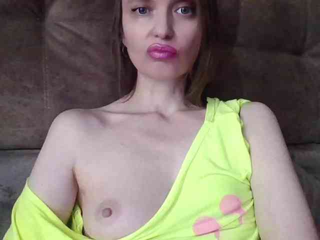 lilisexy14 webcam
