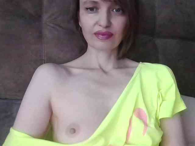 lilisexy14 webcam