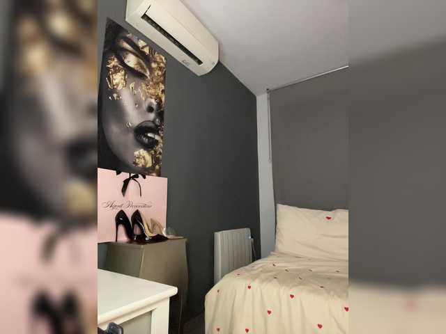 nicole21x's BongaCams show and profile