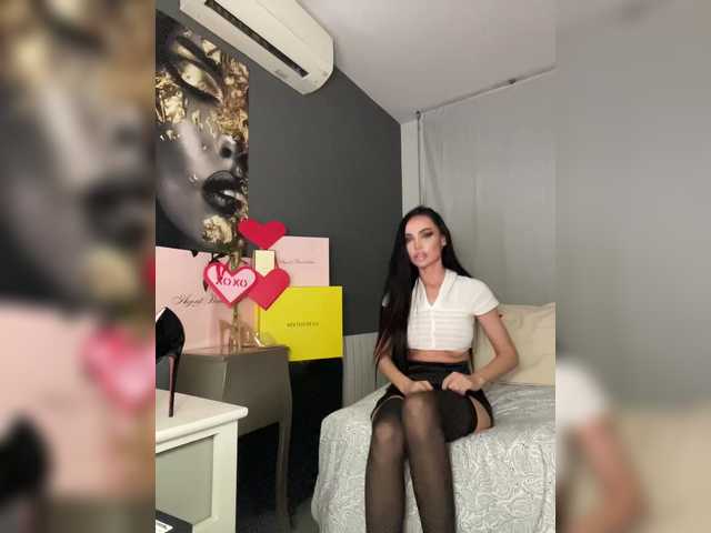 nicole21x —  @remain  naked !! LOVENSE ON 2 tok!! Vacation In Dubai or Monaco - 59.000 tokens!!