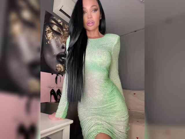 nicole21x Live Webcam on BongaCams