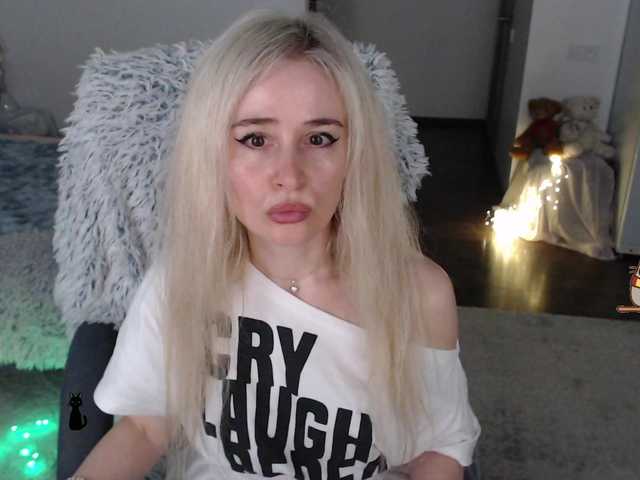 xyliganka777's BongaCams show and profile