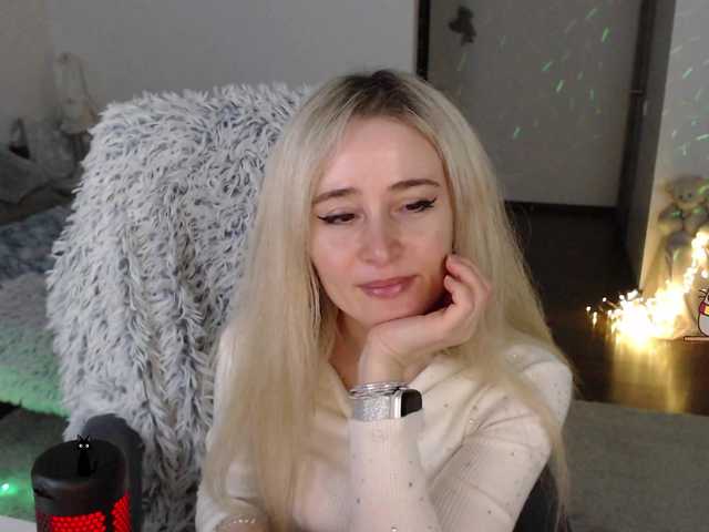 xyliganka777's BongaCams show and profile