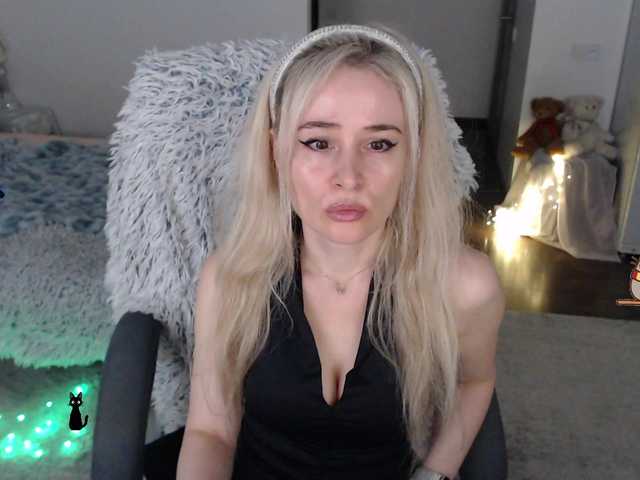 xyliganka777's BongaCams show and profile