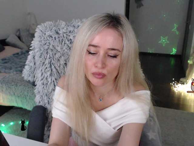 xyliganka777's BongaCams show and profile