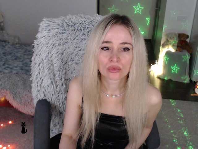 xyliganka777's BongaCams show and profile