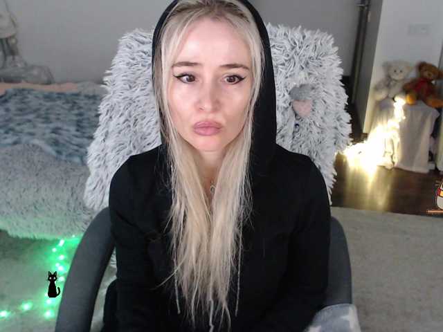 xyliganka777's BongaCams show and profile