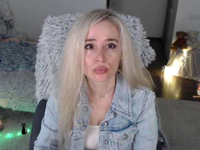 xyliganka777's BongaCams show and profile