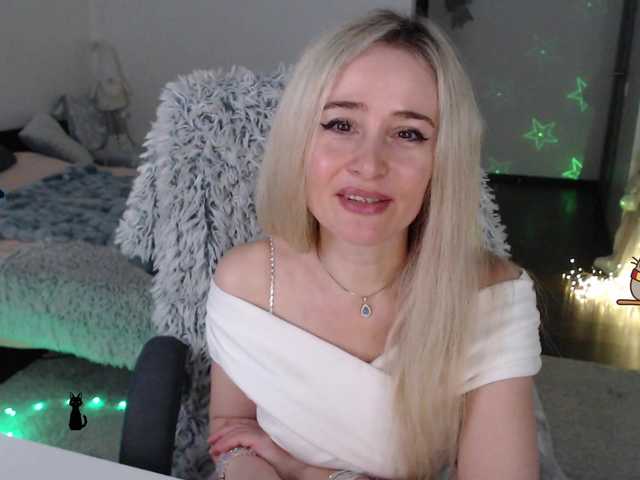 xyliganka777's BongaCams show and profile
