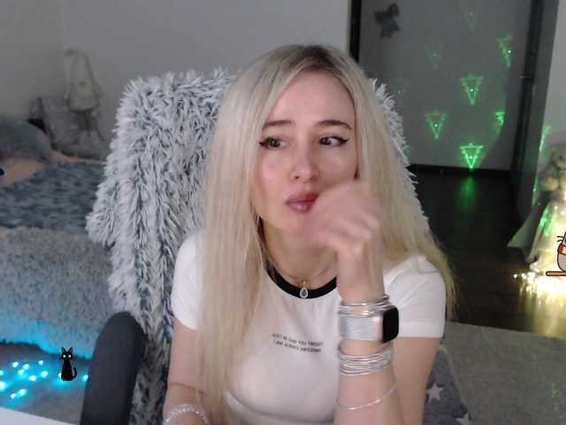 xyliganka777's BongaCams show and profile