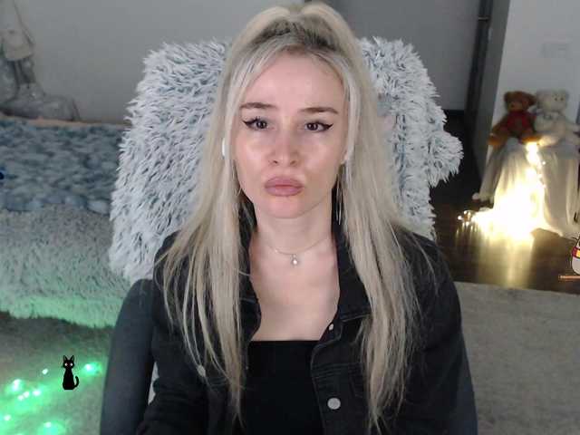 xyliganka777's BongaCams show and profile