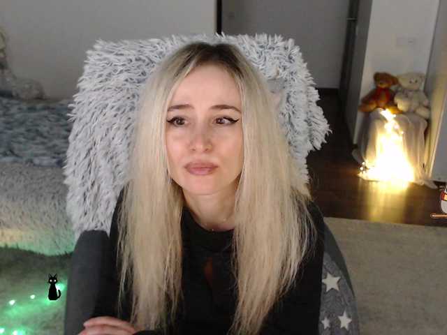 xyliganka777's BongaCams show and profile