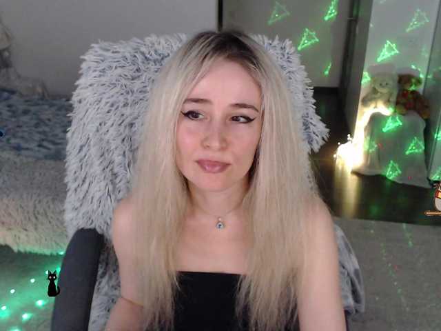 xyliganka777's BongaCams show and profile