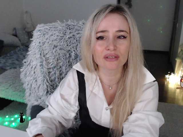 xyliganka777's BongaCams show and profile