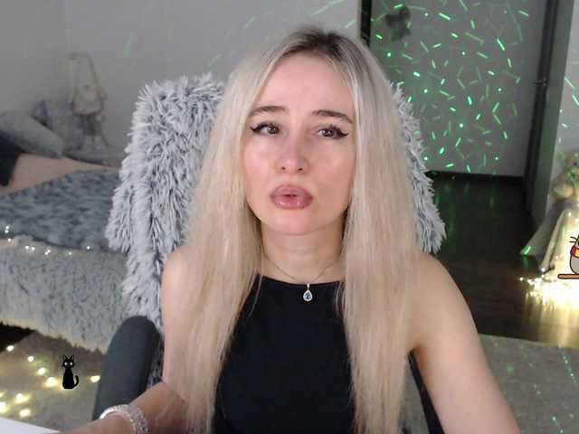 xyliganka777's BongaCams show and profile