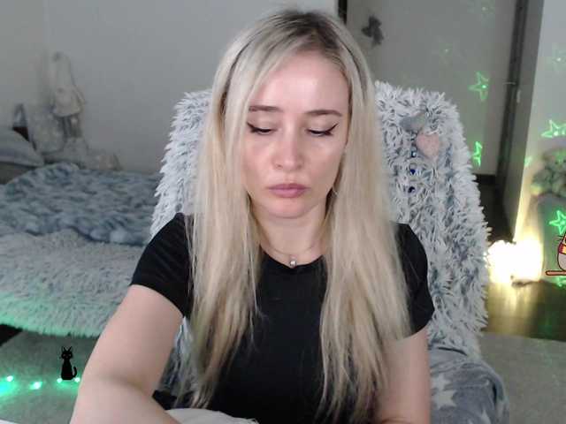 xyliganka777's BongaCams show and profile