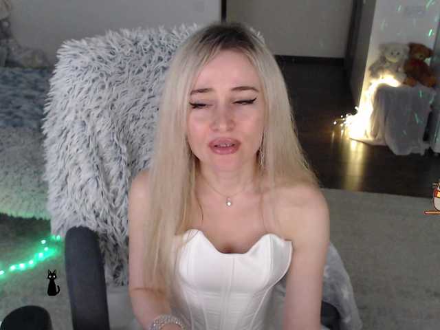 xyliganka777's BongaCams show and profile