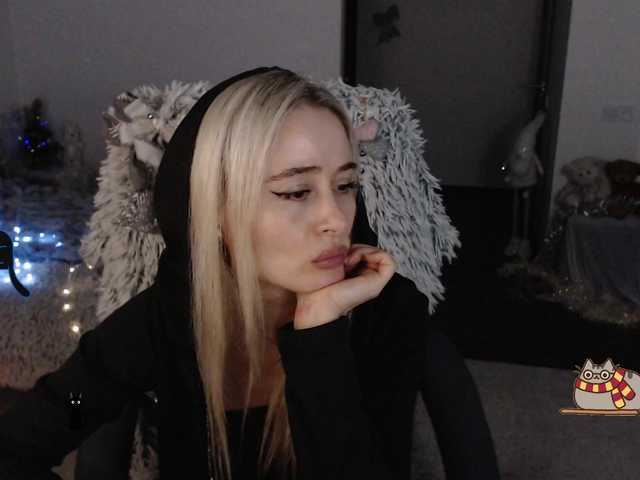 xyliganka777's BongaCams show and profile