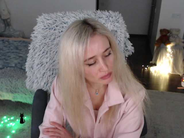 xyliganka777's BongaCams show and profile