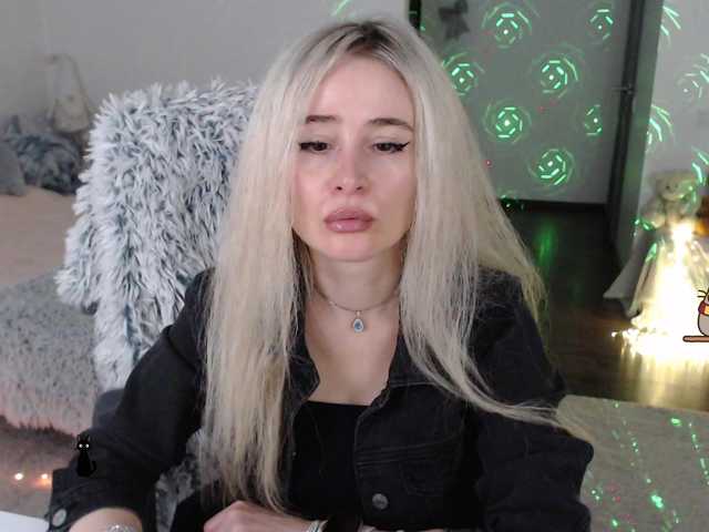 xyliganka777's BongaCams show and profile