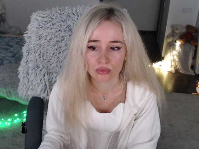 xyliganka777's BongaCams show and profile