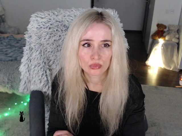 xyliganka777's BongaCams show and profile