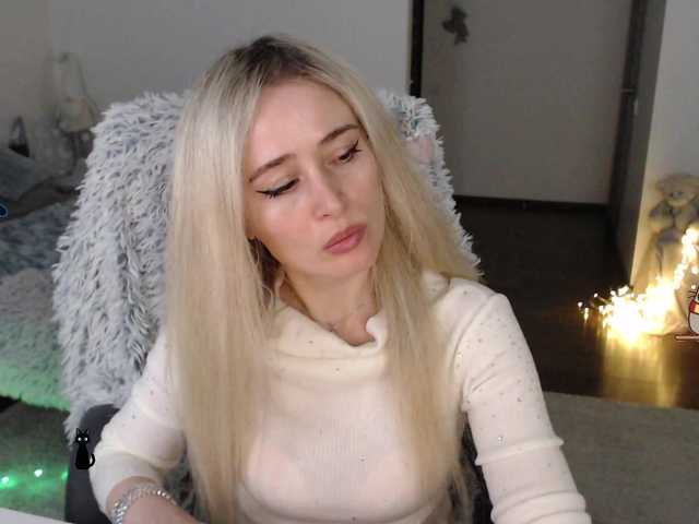 xyliganka777's BongaCams show and profile