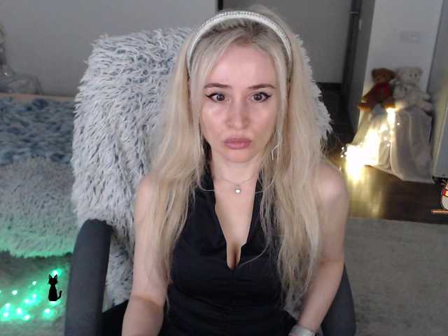 xyliganka777's BongaCams show and profile