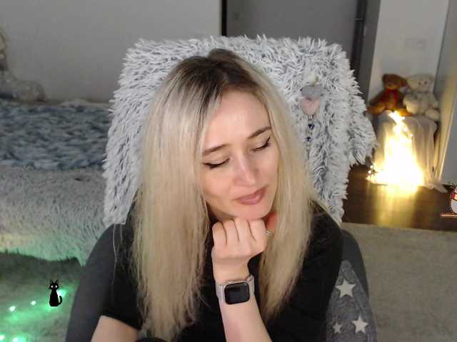 xyliganka777's BongaCams show and profile