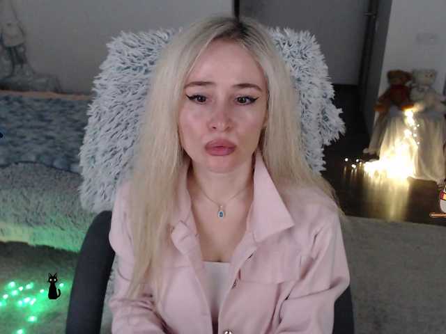 xyliganka777's BongaCams show and profile