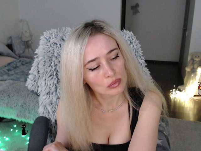 xyliganka777's BongaCams show and profile