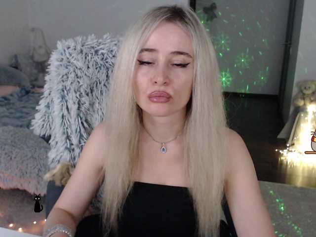 xyliganka777's BongaCams show and profile